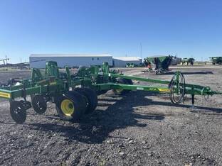 2025 John Deere MT5