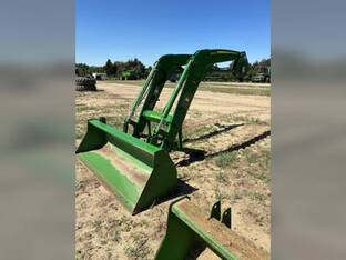 2022 John Deere 640R