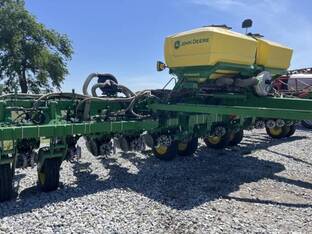 2023 John Deere 1795