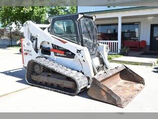 2020 Bobcat T740