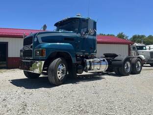 2022 Mack PINNACLE 64T