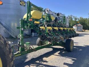 2021 John Deere 1745