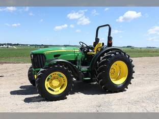 2009 John Deere 5085M