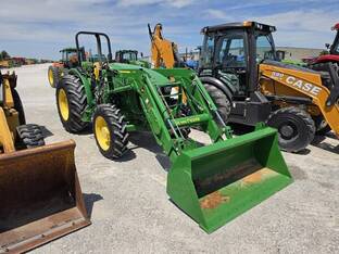 2022 John Deere 5100E
