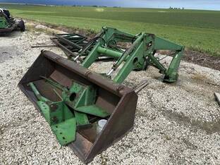 John Deere 148