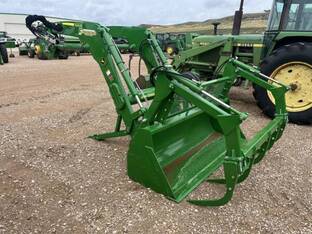 2023 John Deere 620R