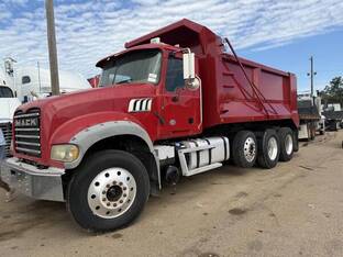 2020 Mack GRANITE 64FT