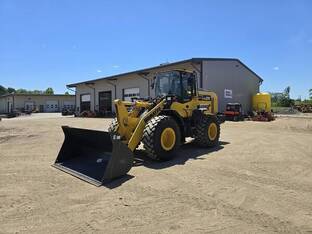 2025 Komatsu WA270-8