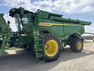 2022 John Deere X9 1100
