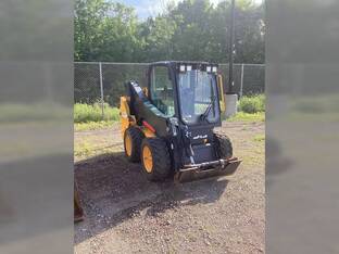 2023 JCB 215