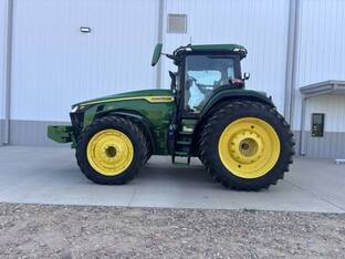 2025 John Deere 8R 370