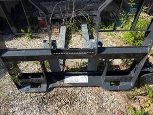 Bobcat 7427917