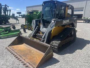 2016 John Deere 333E