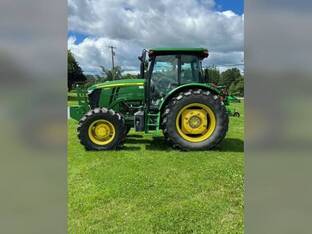 2023 John Deere 6135E