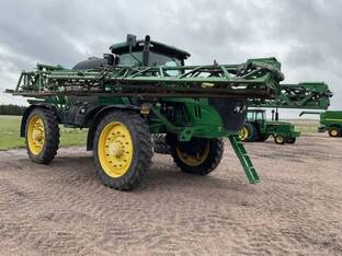 2016 John Deere R4045