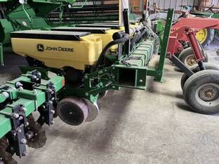 2021 John Deere 1705