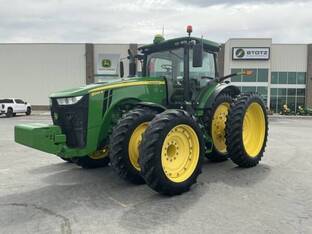 2018 John Deere 8245R