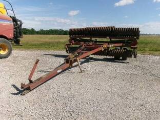 Farm Hand-AGCO WP42
