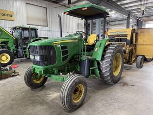 2011 John Deere 6100D