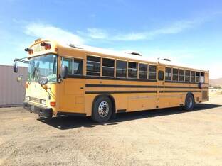 2004 BLUE BIRD ALL AMERICAN