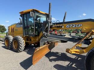 2012 John Deere 672GP