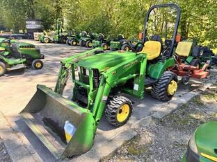 2004 John Deere 2210