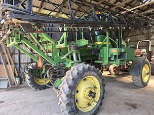 1998 John Deere 4700