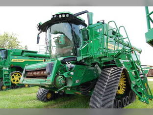 2023 John Deere X9 1100