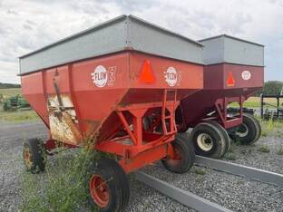 EZ-FLOW Gravity Wagon