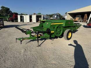 2006 John Deere 338