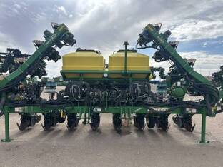2025 John Deere DR16X