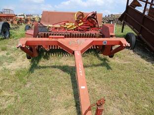 New Holland 166
