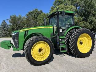 2019 John Deere 8245R