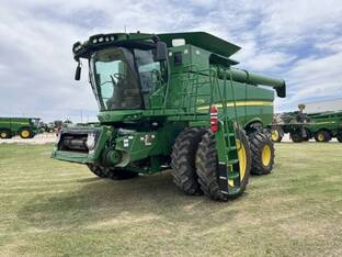 2023 John Deere S770