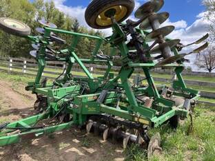 2005 John Deere 714