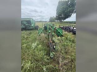 2004 John Deere 705