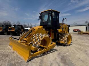 2019 Caterpillar 815K