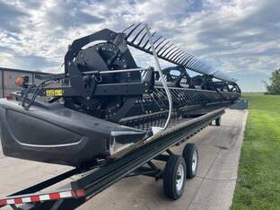 2015 MacDon Industries FD75-35