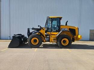 2023 JCB 427 ZX