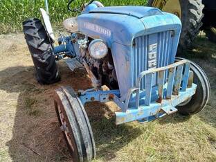 Ford 2000