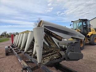 2008 Gleaner 3000