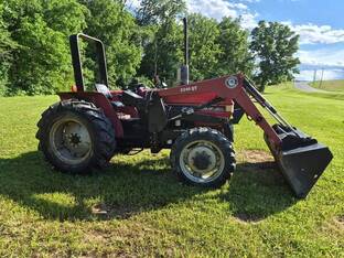 1990 Case IH 385