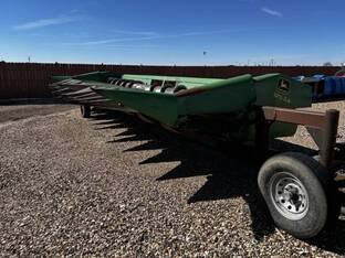 John Deere 1253A