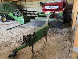 2015 John Deere 630