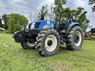 New Holland T6020