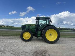 2024 John Deere 6R 215
