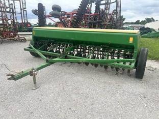 John Deere 8300