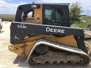 2016 John Deere 333E