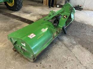 2016 John Deere 390