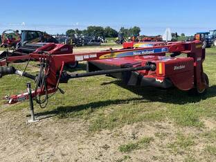2012 New Holland H7220